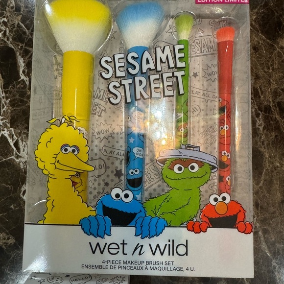 Wet N Wild Sesame Street Collection! - Picture 3 of 4
